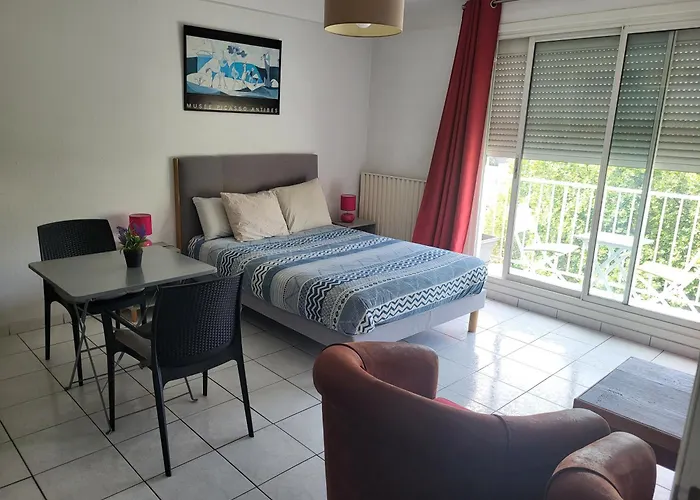 Residence d\'Anjou - Grand studio avec balcon et parking privatif