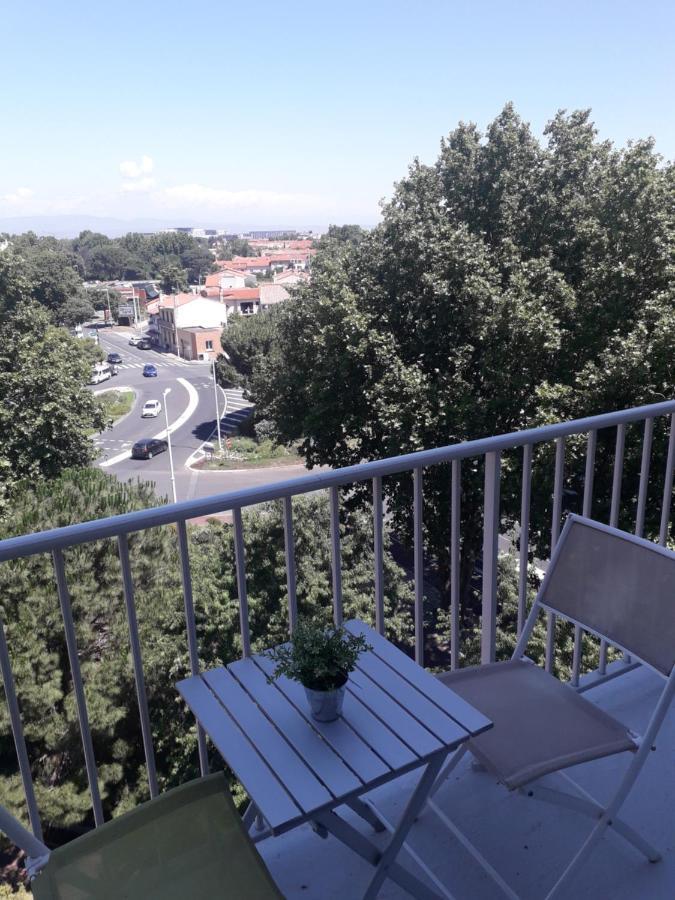 D'anjou - Grand Avec Balcon Et Parking Privatif